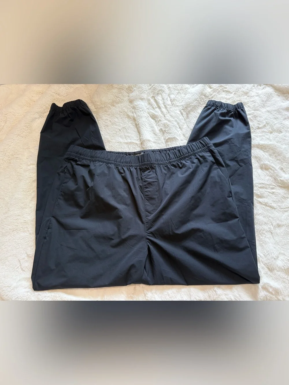 Banana Republic Men's Black Elastic-Waist Jogger Pants